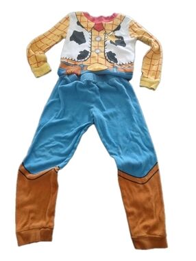 Disney Pixar Woody The Cowboy Pajama Set Size:5 Kids Costume